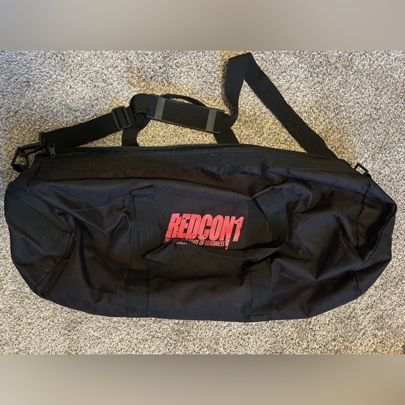 Redcon supplements black duffle gym bag - Picture 1 of 2